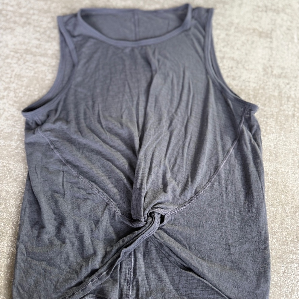 Lululemon Cropped Twist Front Tank